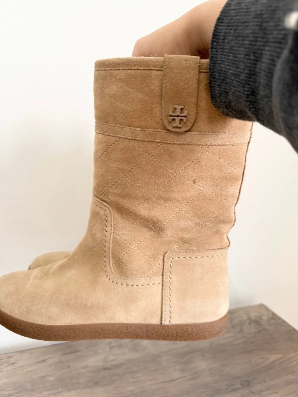 Tory Burch winter neutral